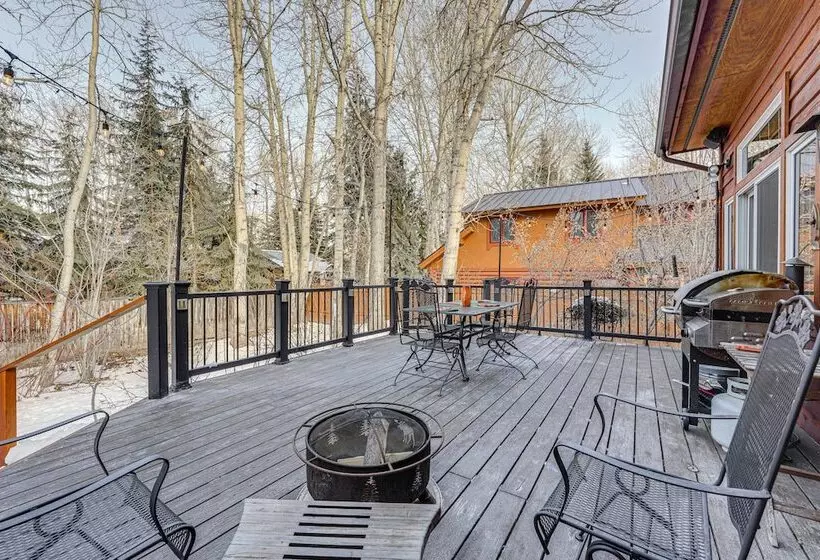 Beautiful Hailey Home: Walk To Big Wood River!