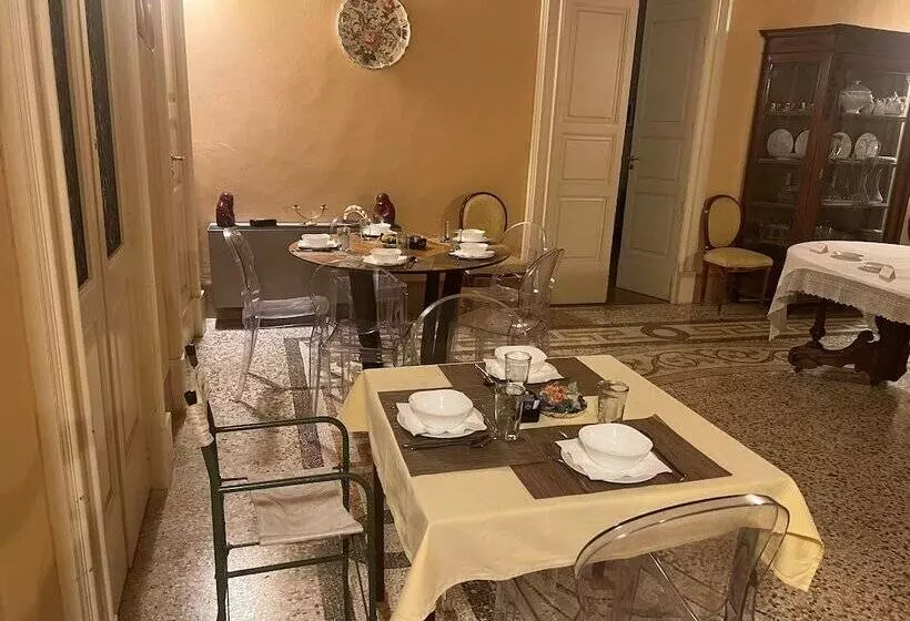 Aamiaismajoitus (B&B) Palazzo Francesco Grassi Luxury Rooms