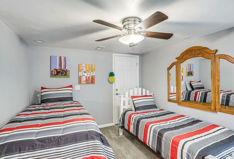 Billings Home W/ Trampoline, Gas Grill & Fire Pit!