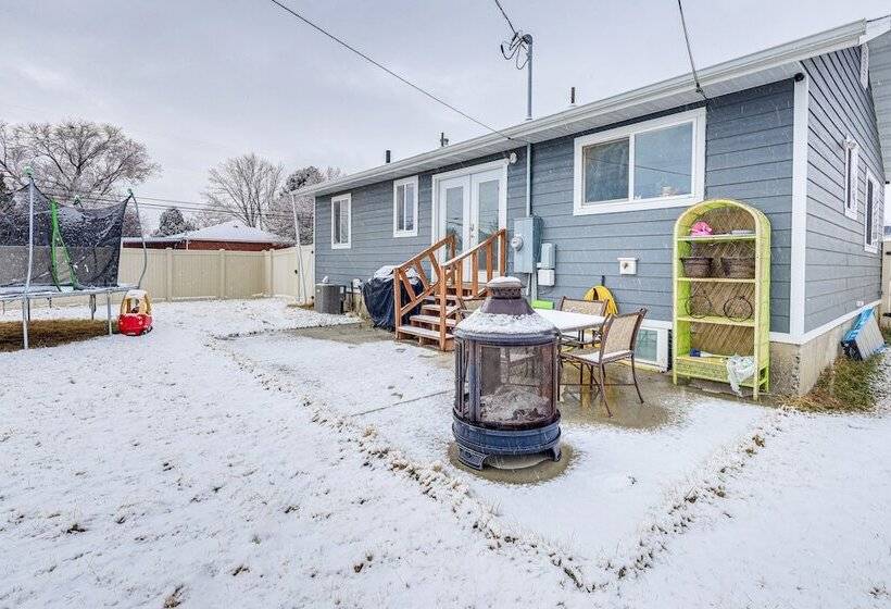 Billings Home W/ Trampoline, Gas Grill & Fire Pit!