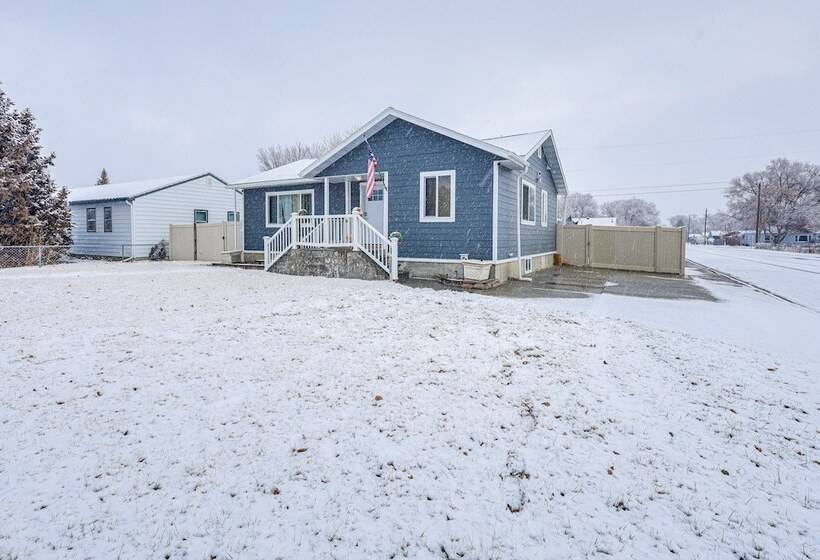 Billings Home W/ Trampoline, Gas Grill & Fire Pit!