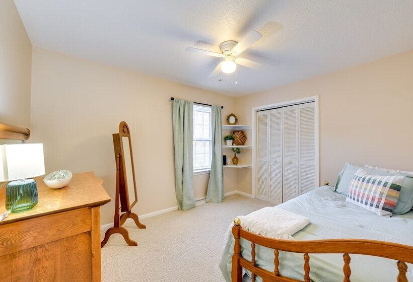 Charming Emporia Home W/ Deck & Patio!