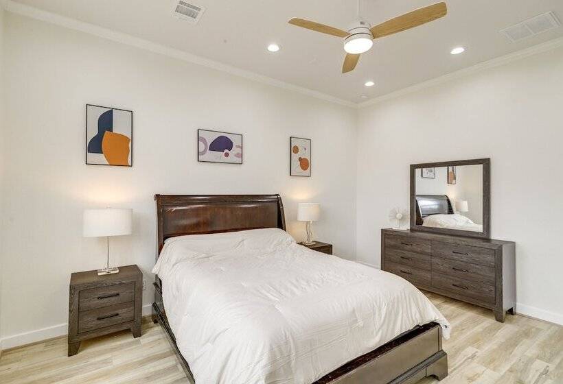 Charming Houston Home: 2 Mi To Hermann Park!