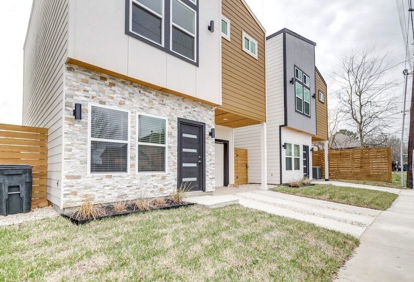 Charming Houston Home: 2 Mi To Hermann Park!