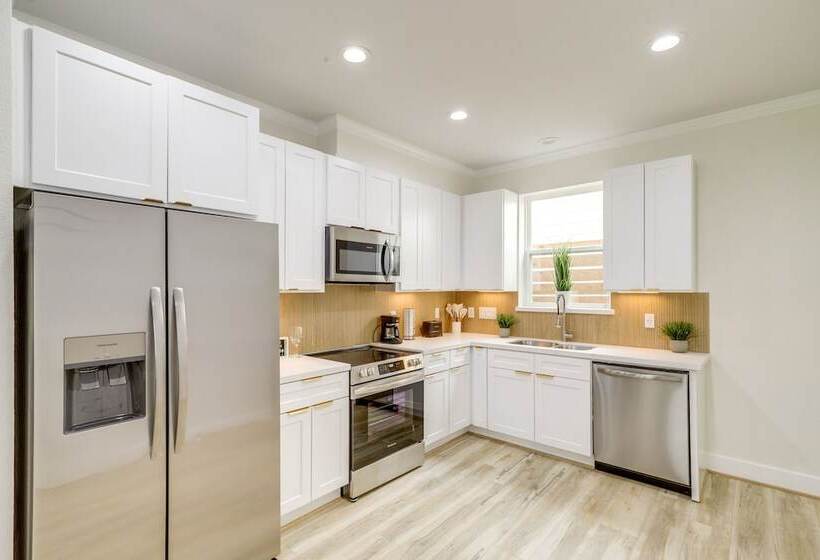 Charming Houston Home: 2 Mi To Hermann Park!