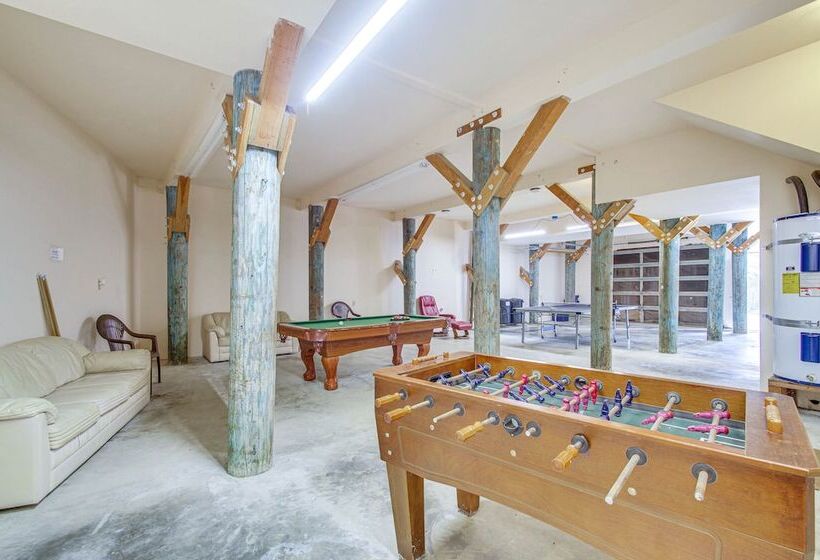 Oceanfront Castle  W/ Hot Tub & Game Room