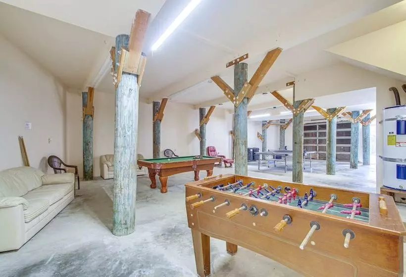 Oceanfront Castle  W/ Hot Tub & Game Room