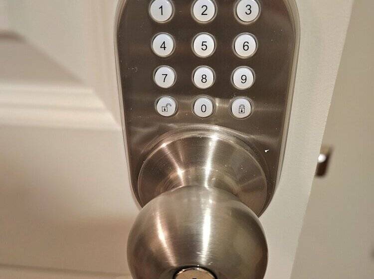 مسافرخانه Elizabeth Experiences