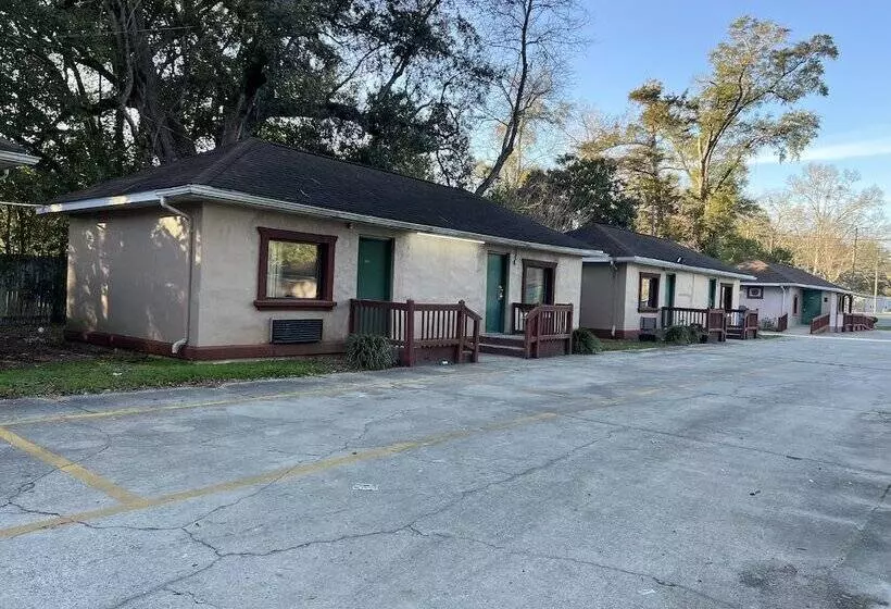 Hotelli Comfort Stay Inn