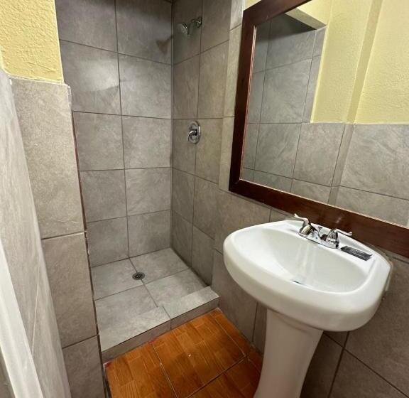 בית מלון כפרי Royal Inn