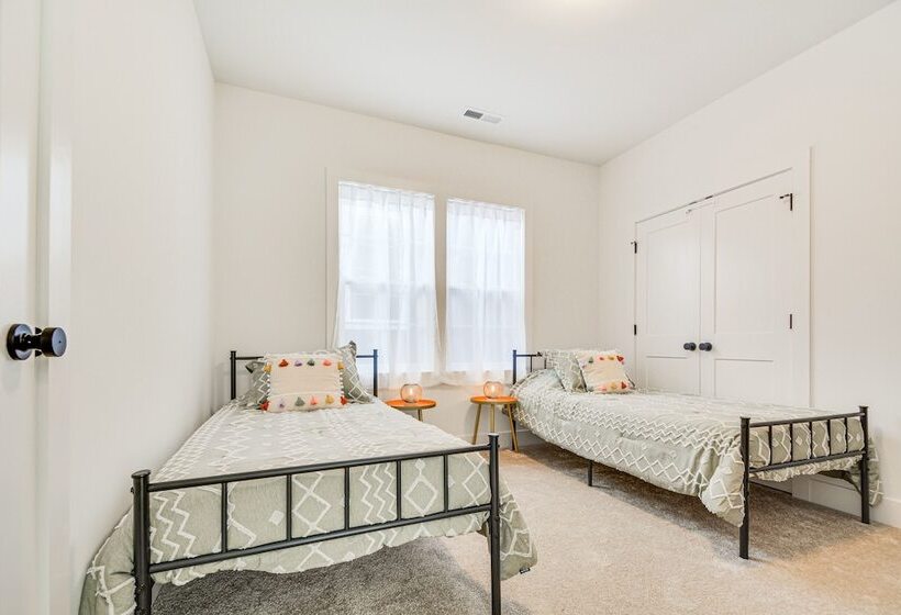 Modern Raleigh Home < 9 Mi To Downtown!