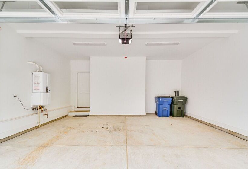 Modern Raleigh Home < 9 Mi To Downtown!