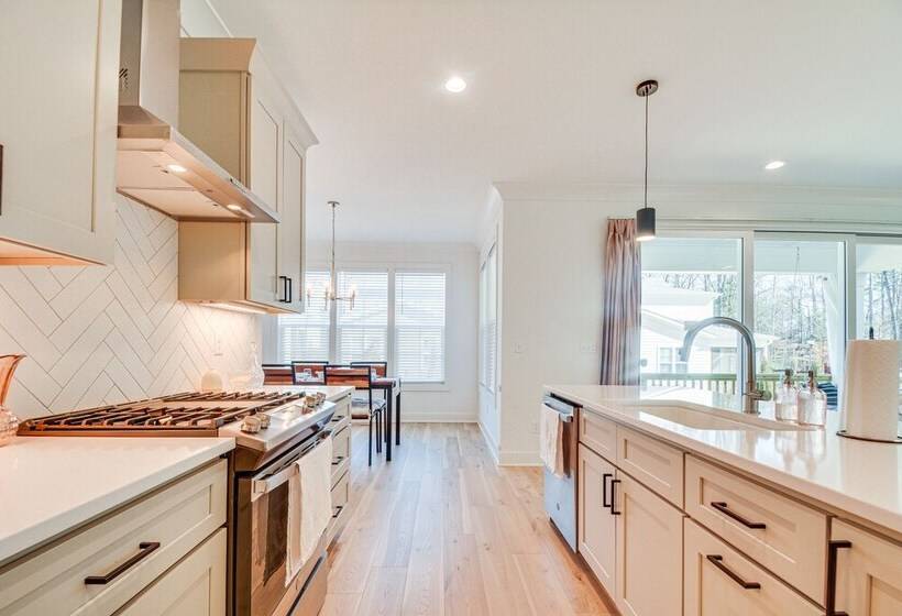 Modern Raleigh Home < 9 Mi To Downtown!