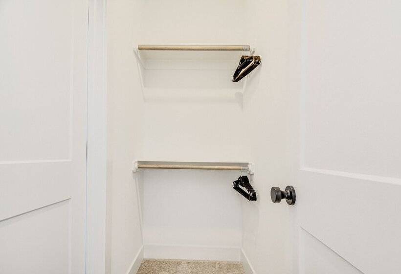 Modern Raleigh Home < 9 Mi To Downtown!