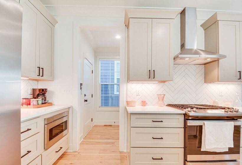 Modern Raleigh Home < 9 Mi To Downtown!