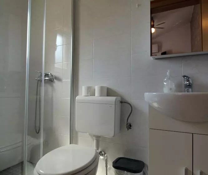 Majatalo Room In Studio   Little Studio Sanjica In Pula, One Person