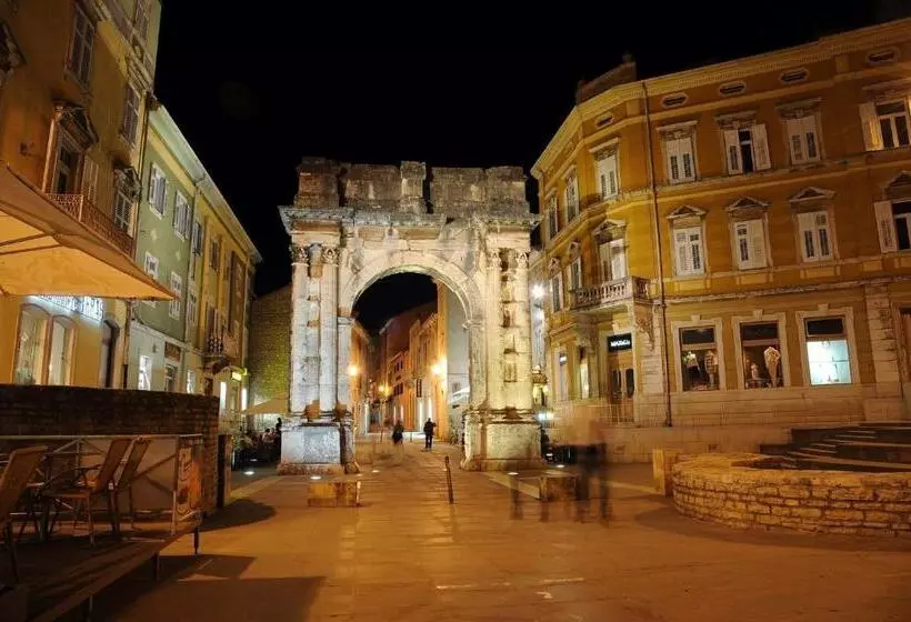 Majatalo Room In Studio   Little Studio Sanjica In Pula, One Person