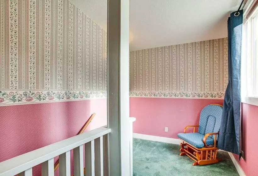 Pet Friendly Pinehurst Home: Hike, Bike & Ski!