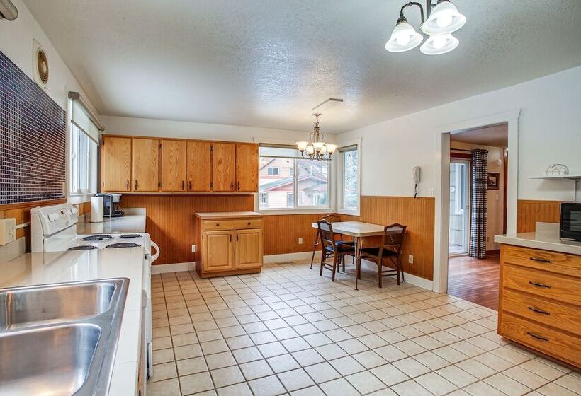 Pet Friendly Pinehurst Home: Hike, Bike & Ski!