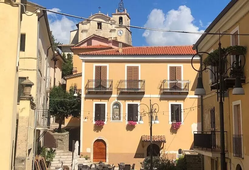 Residenssi Stunning 3 Bed House In Gallinaro, Aircon And Pool