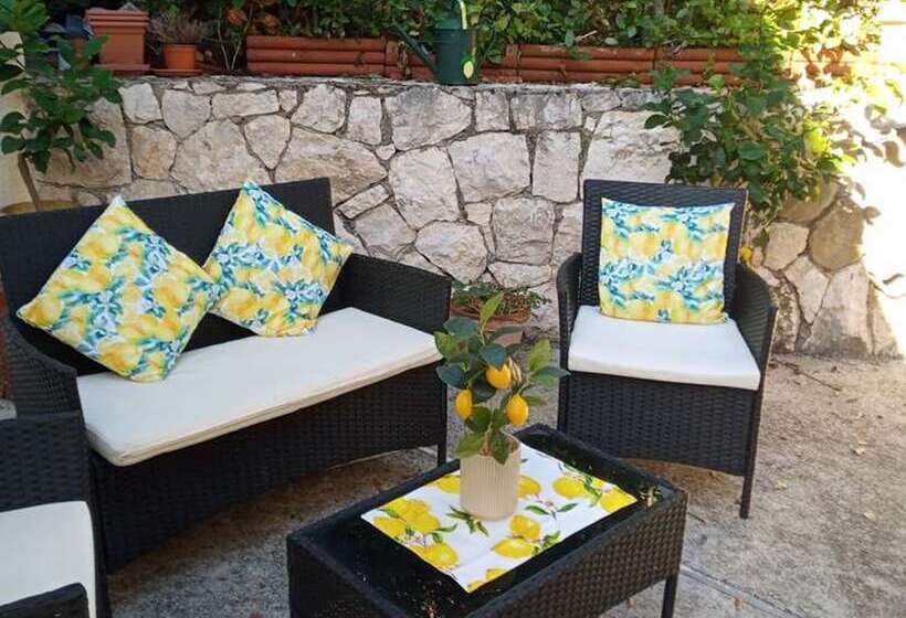 レジデンス Stunning 3 Bed House In Gallinaro, Aircon And Pool