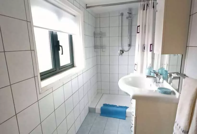 Residenssi Stunning 3 Bed House In Gallinaro, Aircon And Pool