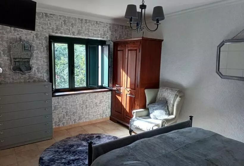 Residenssi Stunning 3 Bed House In Gallinaro, Aircon And Pool