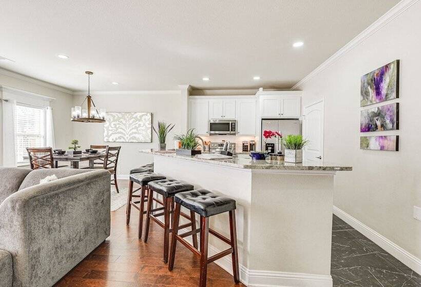 Spacious Grand Prairie Home W/ Fenced Yard + Patio