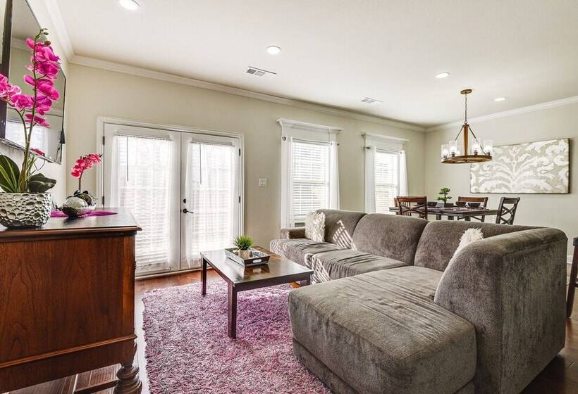 Spacious Grand Prairie Home W/ Fenced Yard + Patio