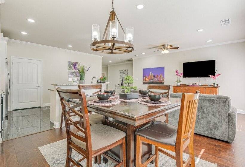 Spacious Grand Prairie Home W/ Fenced Yard + Patio