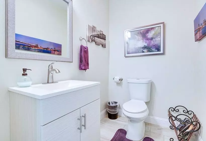 Spacious Grand Prairie Home W/ Fenced Yard + Patio