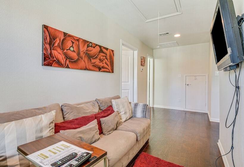 Spacious Grand Prairie Home W/ Fenced Yard + Patio