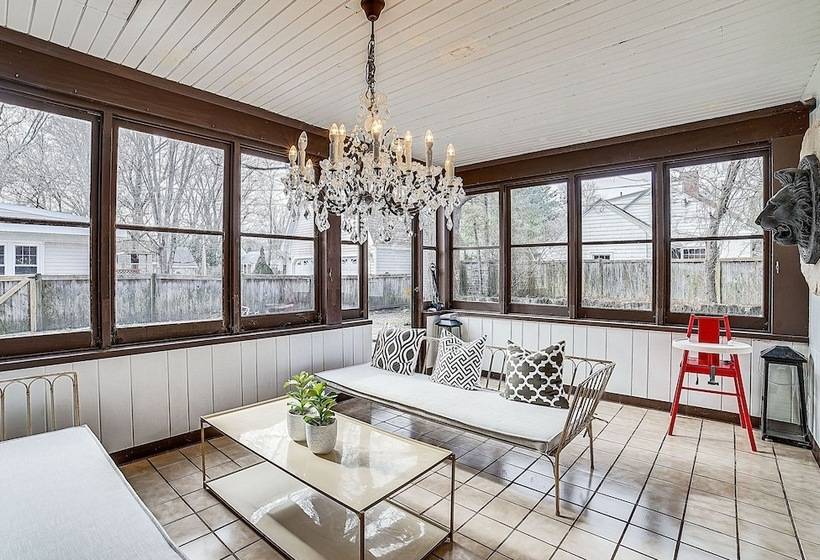 Spacious Illinois Home W/ Grill & Fenced In Yard!