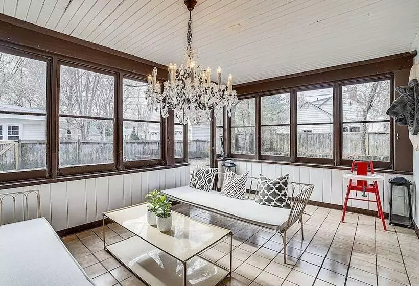 Spacious Illinois Home W/ Grill & Fenced In Yard!