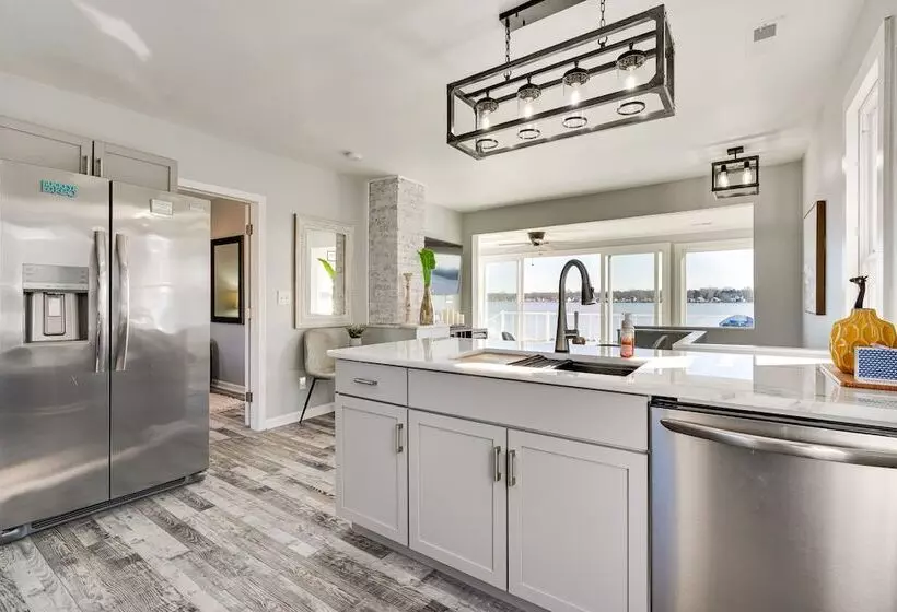 Waterfront Buckeye Lake Home W/ Deck & Dock!