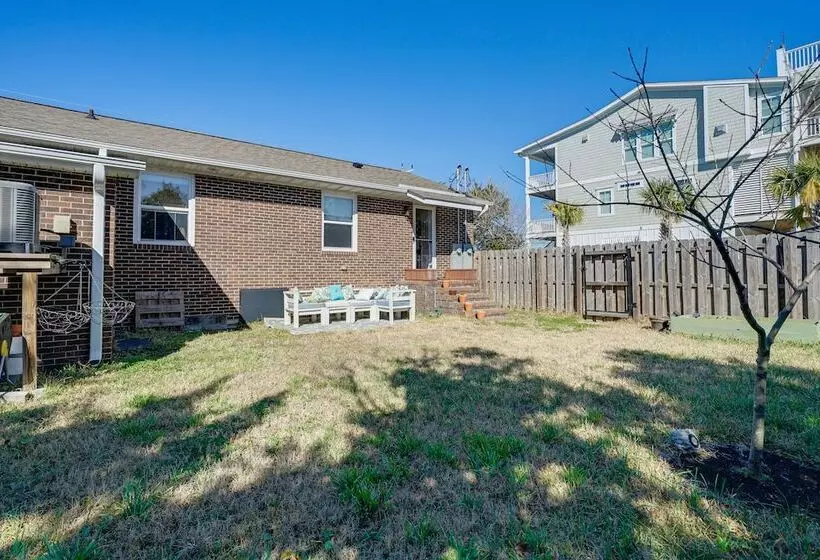 Wrightsville Beach Home W/ Fenced Yard