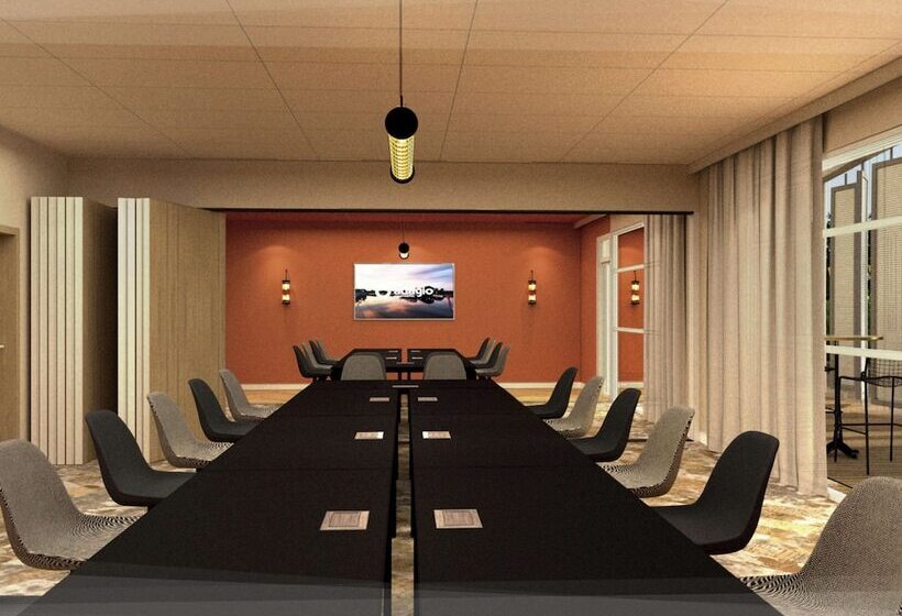 Aparthotel Adagio Access Porte De Camargue