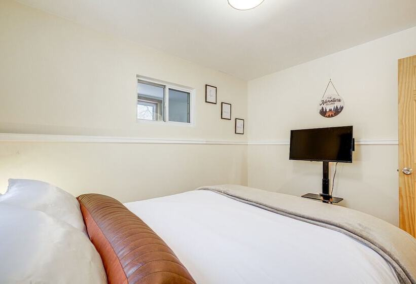 Family Friendly Home W/ Hot Tub, Near Lake George!