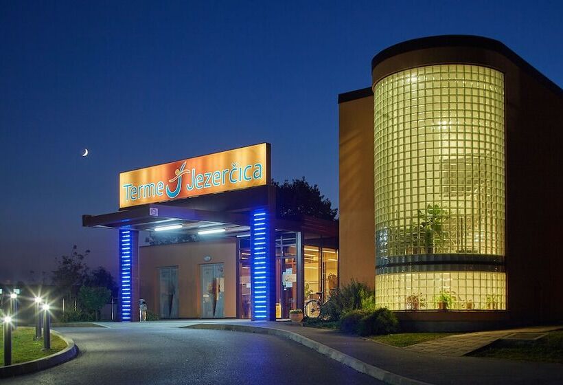 בית מלון כפרי Mobile Homes Terme Jezercica