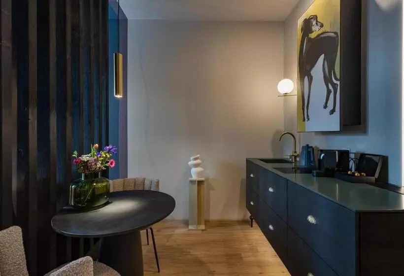 Kalm Stay   A Design Apart