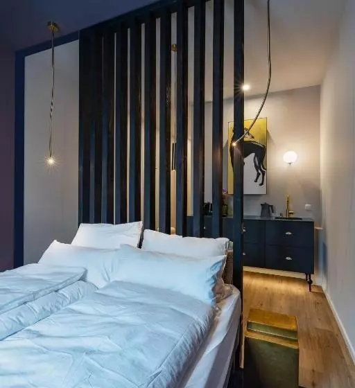 Kalm Stay   A Design Apart