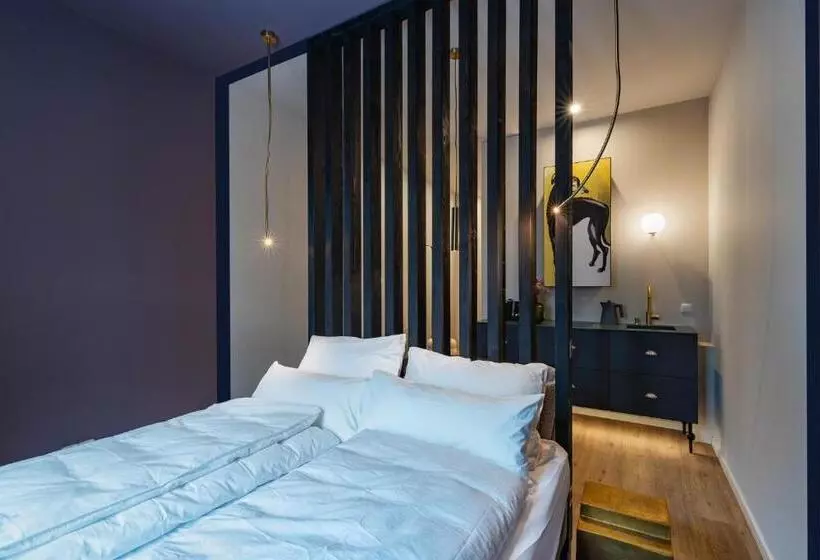 Kalm Stay   A Design Apart