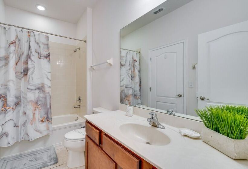 Kissimmee Home W/ Pool & Spa ~ 7 Mi To Disney!