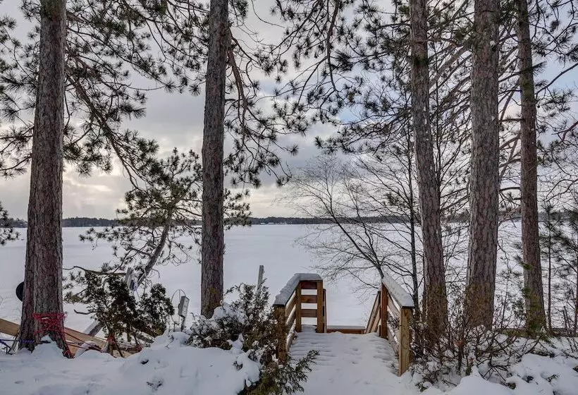 Lakefront Rhinelander Retreat W/ Private Hot Tub!