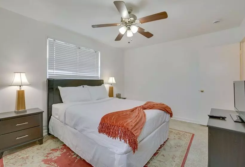 5 Mi To City Park: Charming Home Near Nola!