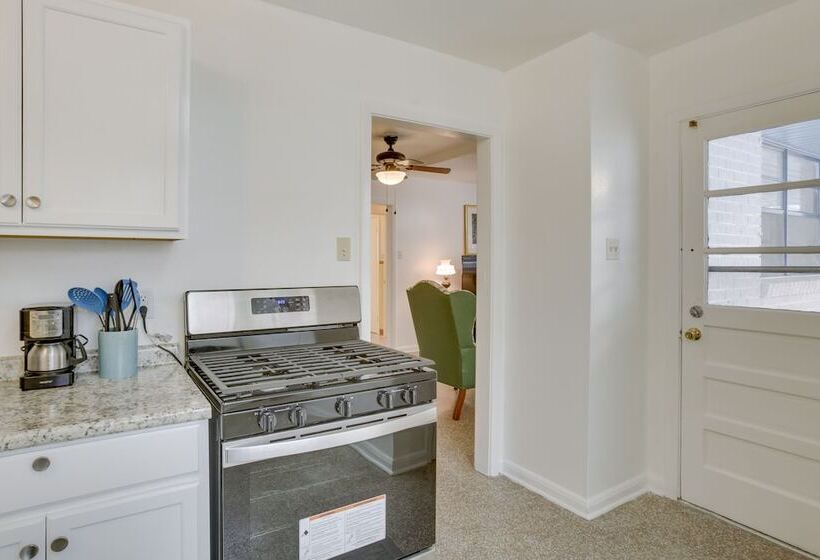 5 Mi To City Park: Charming Home Near Nola!