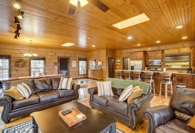 Peaceful Celina Cabin W/ Hot Tub & Lake View!