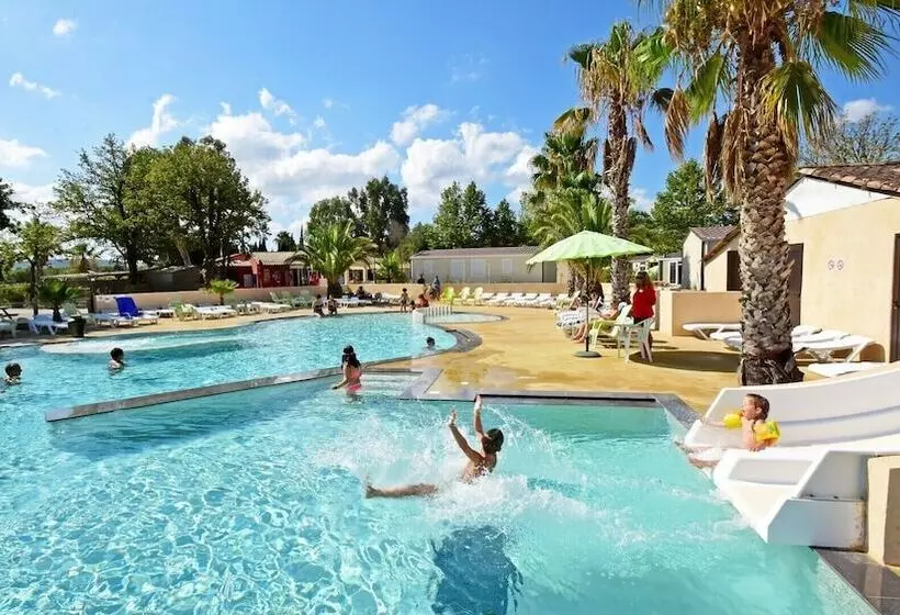 Majatalo Camping Domaine Du Golfe De Saint Tropez