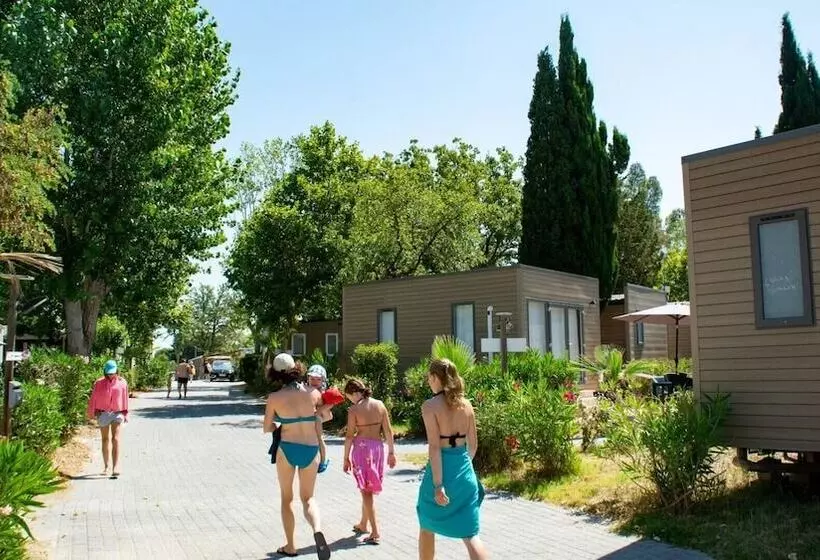 Majatalo Camping Domaine Du Golfe De Saint Tropez