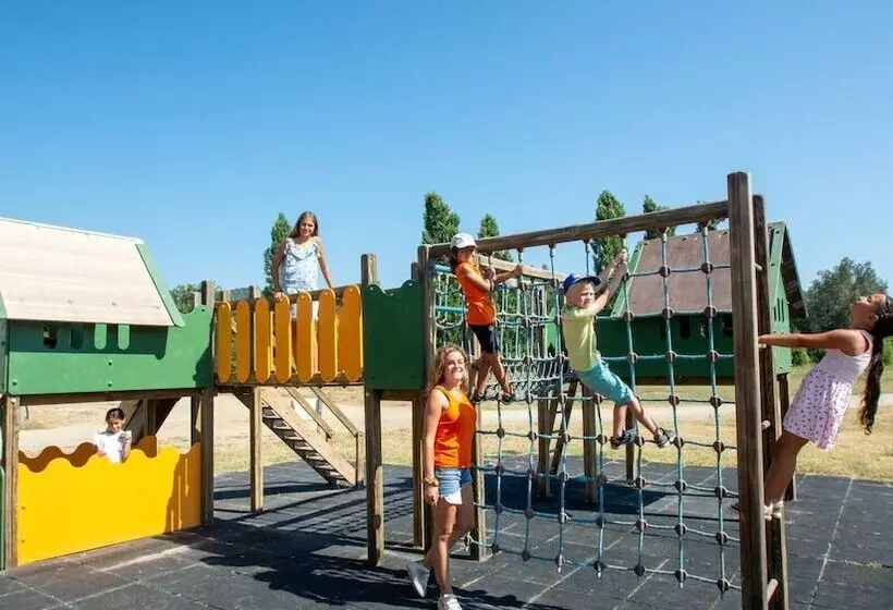 Majatalo Camping Domaine Du Golfe De Saint Tropez